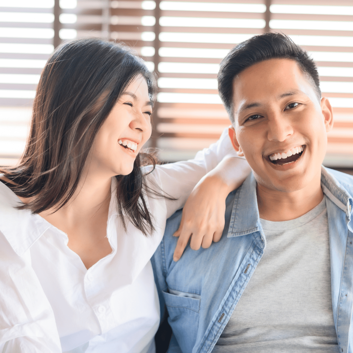 Mexican Dental Implants vs. U.S. Implants: Brand and Price Comparison for Smart Dental Travelers