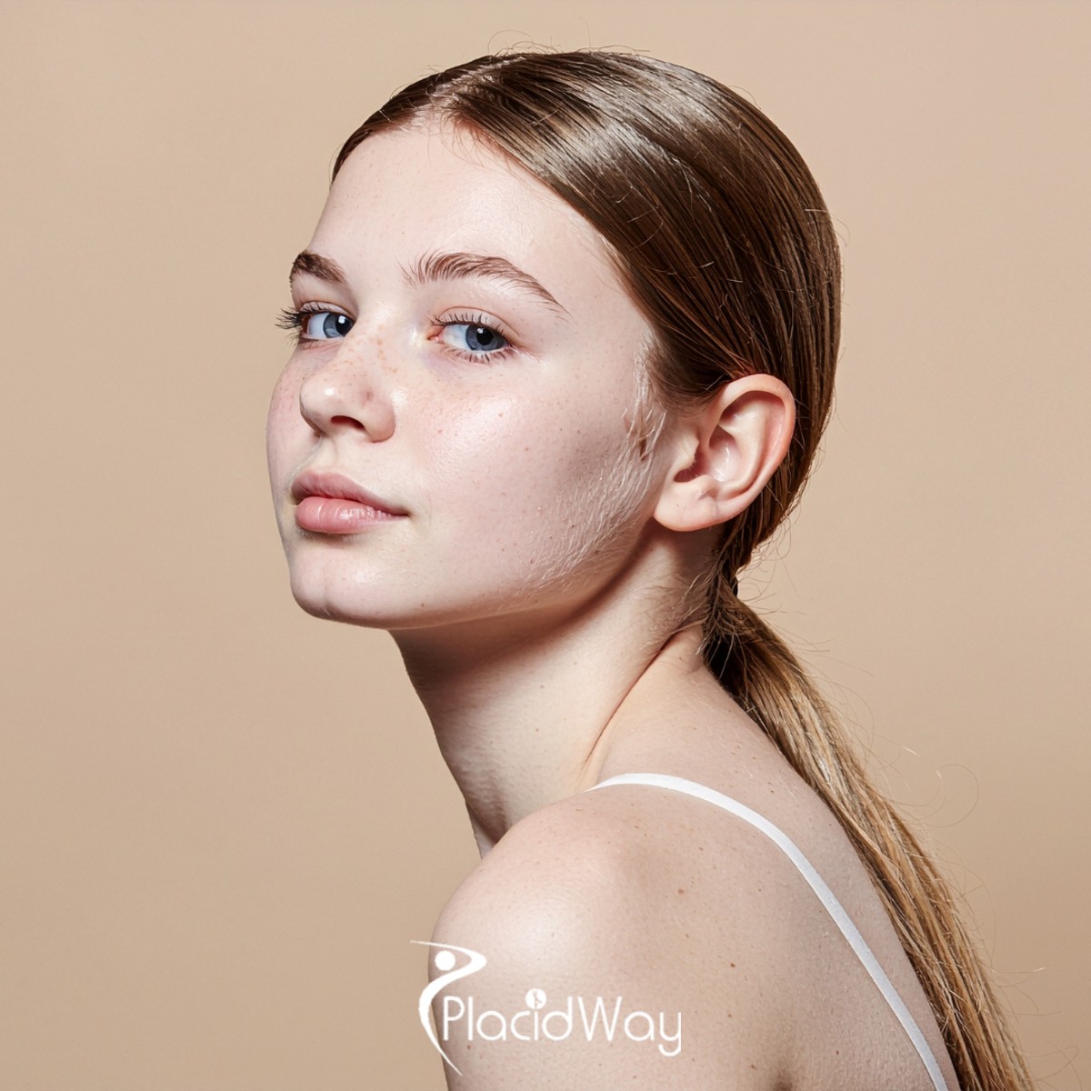 Non-Surgical Facial Rejuvenation with Stem Cells in Mexico City: Why US Clients Are Turning to Mexico for Youthful Skin