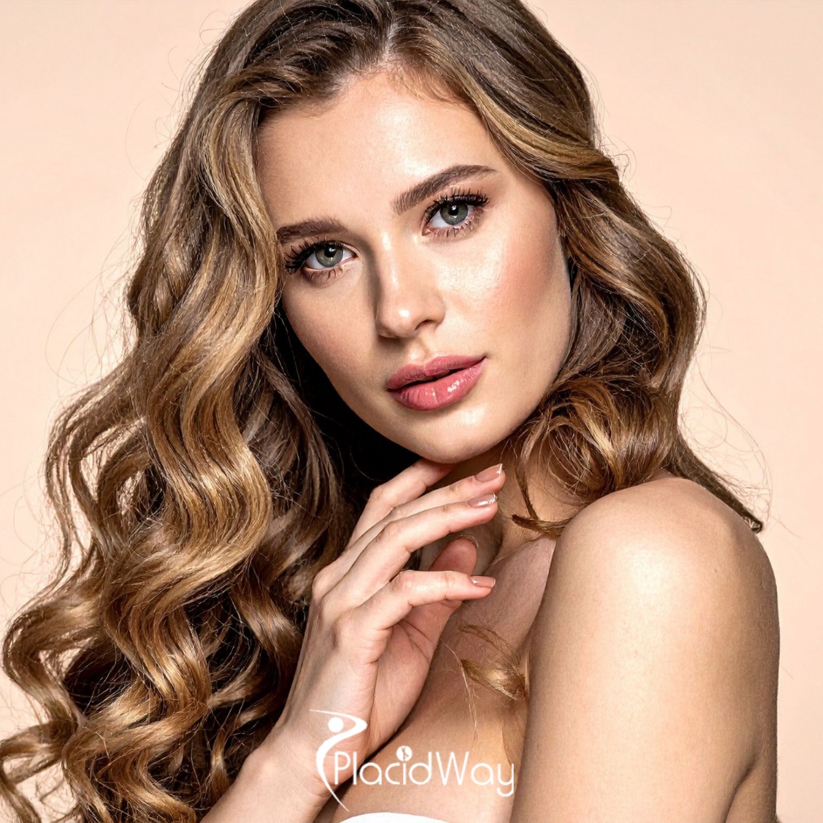 5 Benefits of Combining Blepharoplasty with a Facelift in Santo Domingo for Texas Seniors