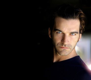 Actor Kivanc Tatlitug Sets Trend in Hair Transplant Actor Kivanc Tatlitug Sets Trend in Hair Transplant