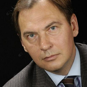 Dr. Dmitri Naumov