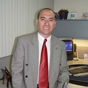 Dr. Rodrigo Araya, MD