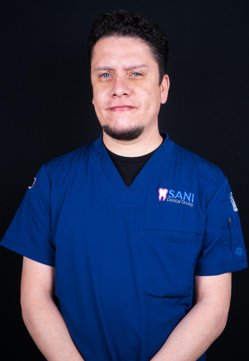 Dr. Christian Baldomero Estrada Saldivar - Sani Dental Group