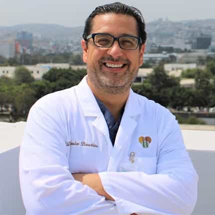 Dr. Carlos Bautista 