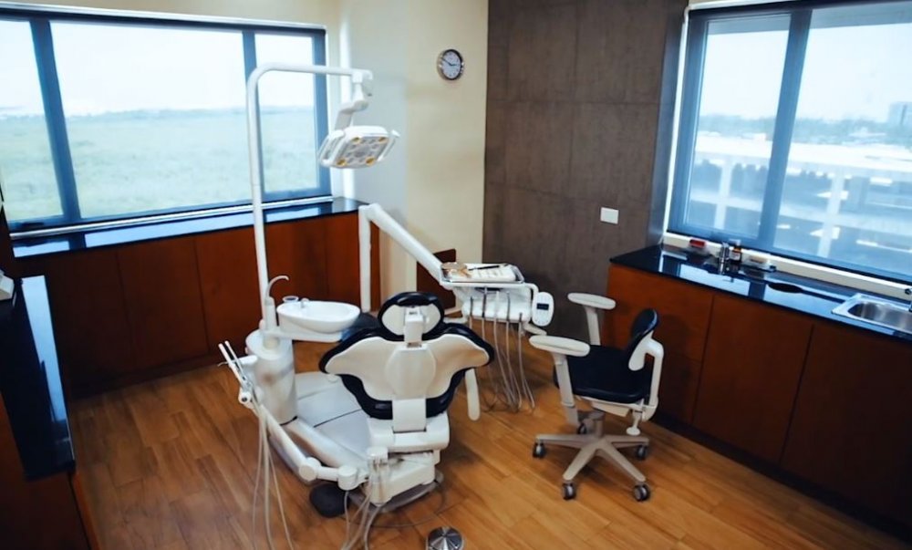 Dentaris Dental Clinic in Cancun, Mexico